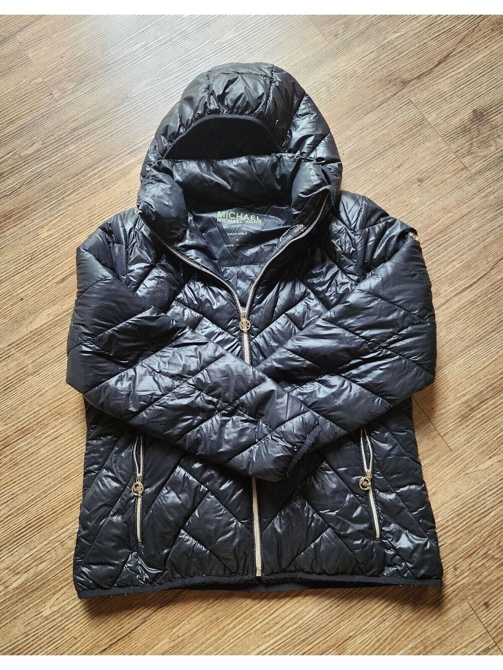 Size L Michael Kors Women's Black Packable Puffer Jacket with Hood, Size Large